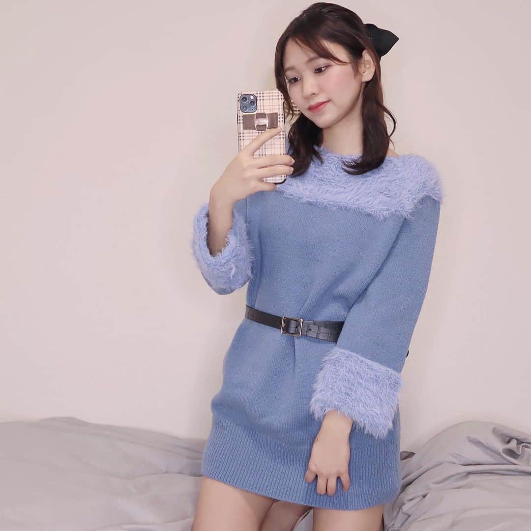RIiNAのインスタグラム：「♡ @lunereine.__ ♡ . 先ほど20:00〜 【LuneReine】さんにて 私がセレクトさせて頂いたニットワンピが販売開始いたしました✨ 今回もお声がけくださりありがとうございます🤍 . 丈少し短めなので中にショートパンツを履いて着るのがおすすめです✨ 是非チェックしてみてください♡ . .」