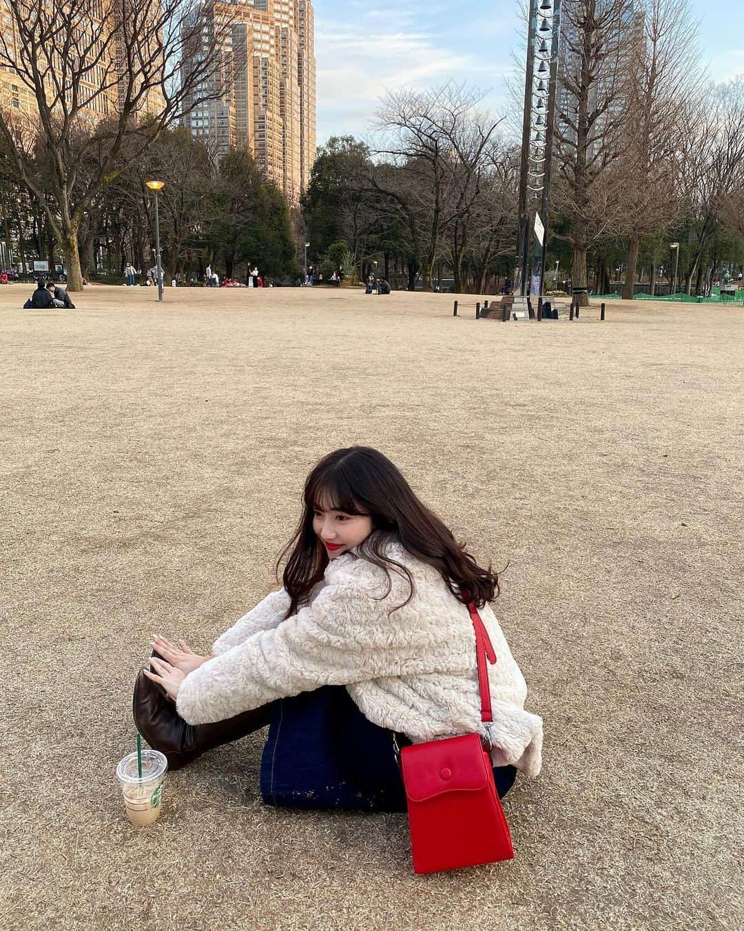 河﨑莉奈さんのインスタグラム写真 - (河﨑莉奈Instagram)「🥤🤍」2月20日 20時39分 - rinya5588