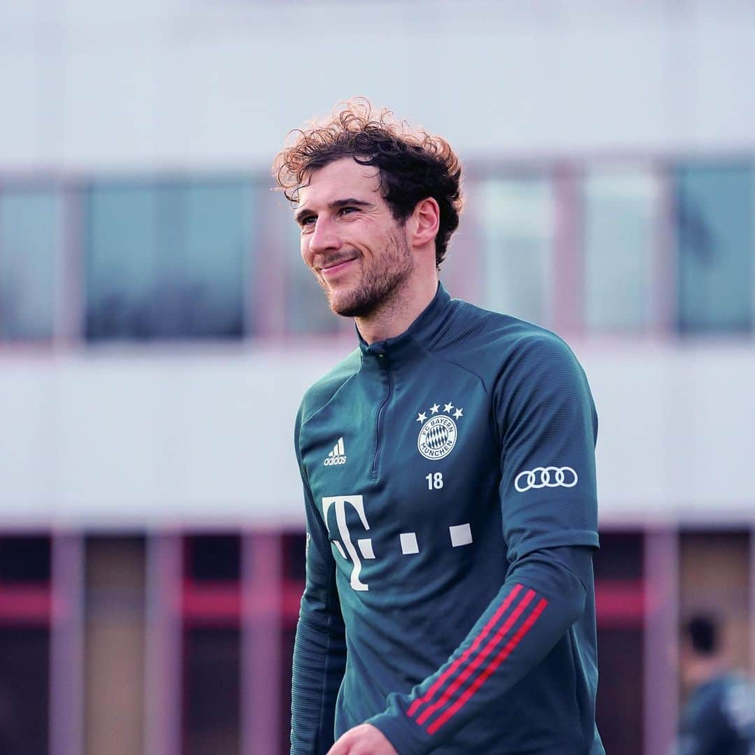 レオン・ゴレツカさんのインスタグラム写真 - (レオン・ゴレツカInstagram)「LEtsGO @fcbayern 💪🏼」2月20日 20時32分 - leon_goretzka