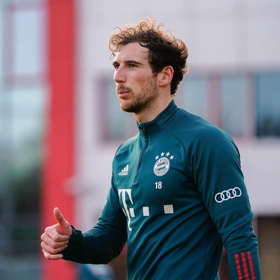 レオン・ゴレツカさんのインスタグラム写真 - (レオン・ゴレツカInstagram)「LEtsGO @fcbayern 💪🏼」2月20日 20時32分 - leon_goretzka