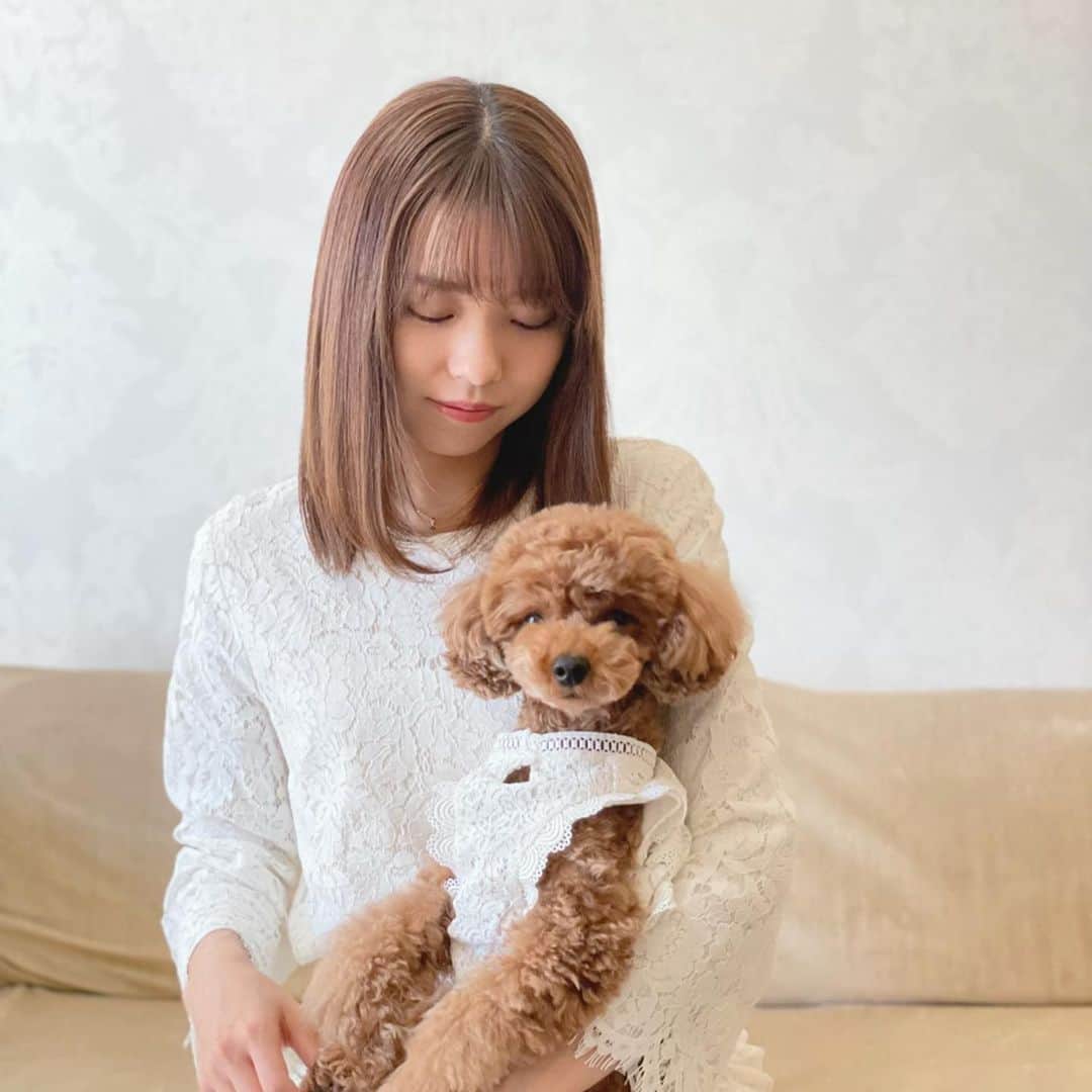 横山キラさんのインスタグラム写真 - (横山キラInstagram)「愛犬とリンクコーデ👯  #犬のいる暮らし #犬との暮らし #犬バカ部 #ファッション #リンクコーデ #おそろいコーデ #トイプードル #タイニープードル #ropepicnic  #jillbyjillstuart #犬の服  #犬とペアルック」2月20日 20時34分 - kira_yokoyama_