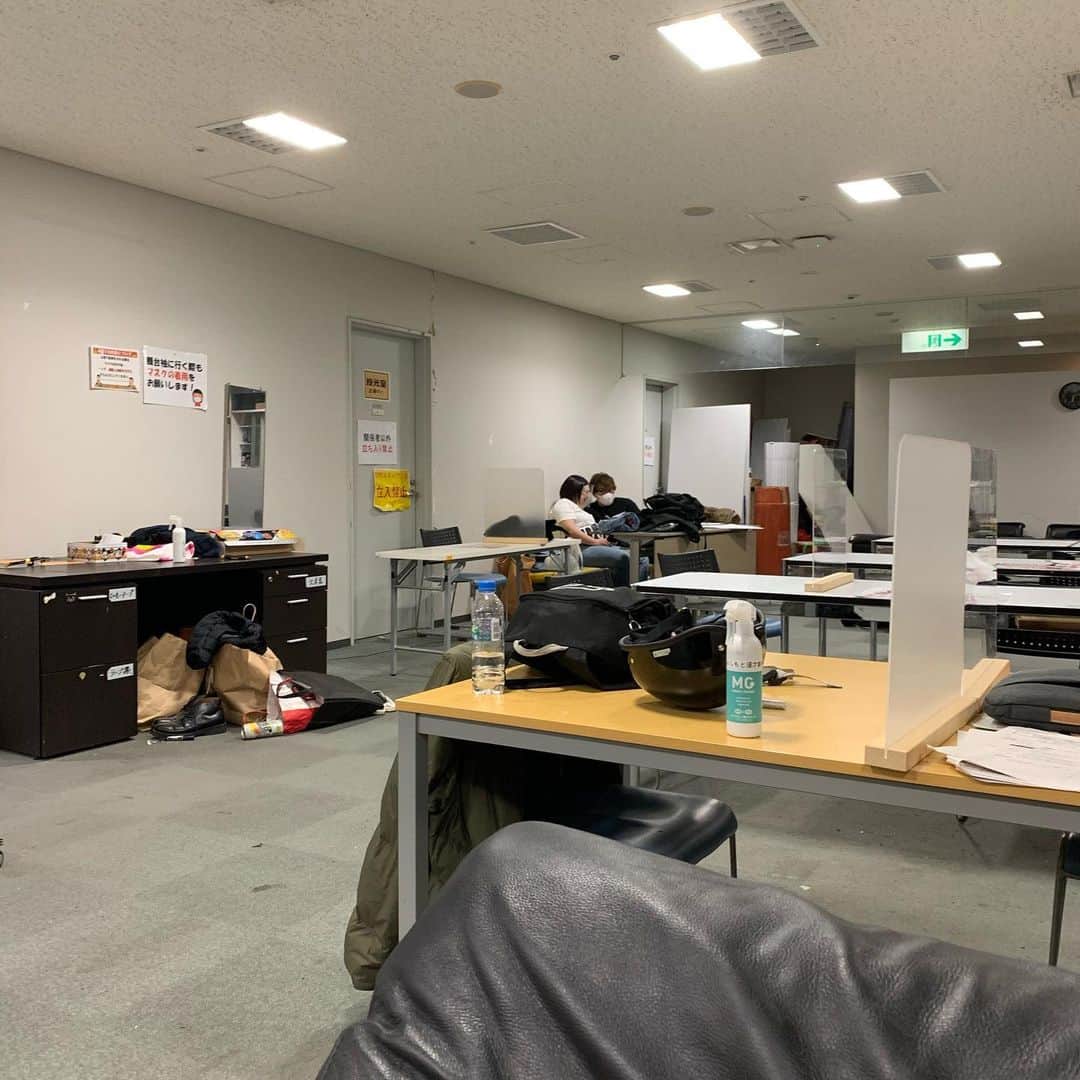 池田真一のインスタグラム：「中谷が熊プロのこと口説いてる。 最後の写真見る限り多分熊プロ落ちた。」