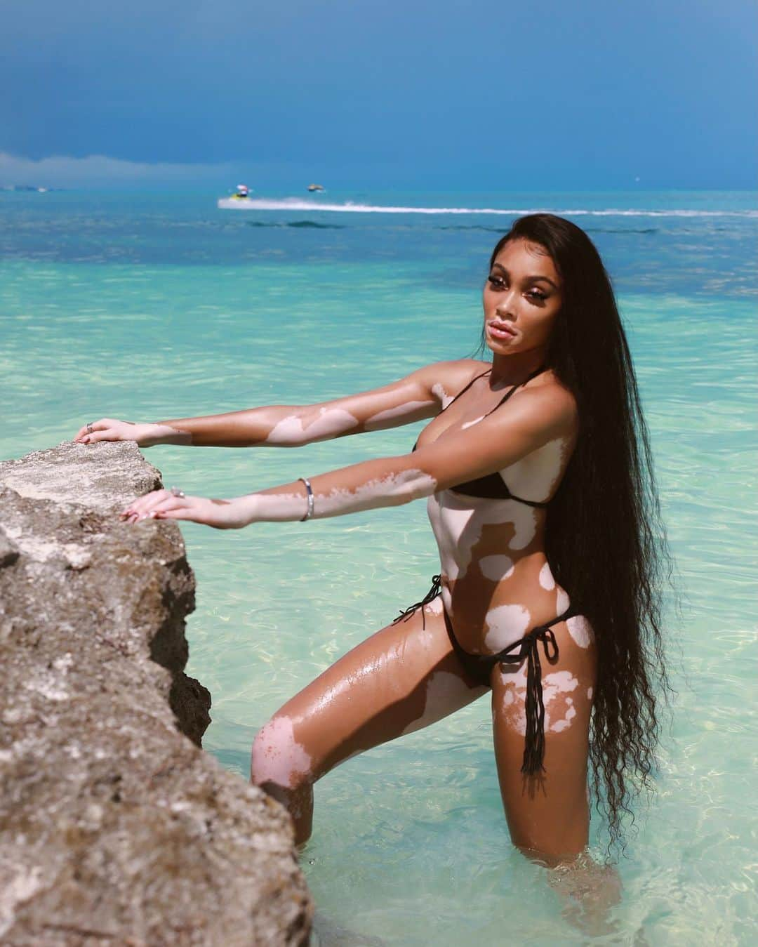 ウィニー・ハーロウさんのインスタグラム写真 - (ウィニー・ハーロウInstagram)「Caribbean tings have sun in their veins 🌞」2月21日 6時02分 - winnieharlow