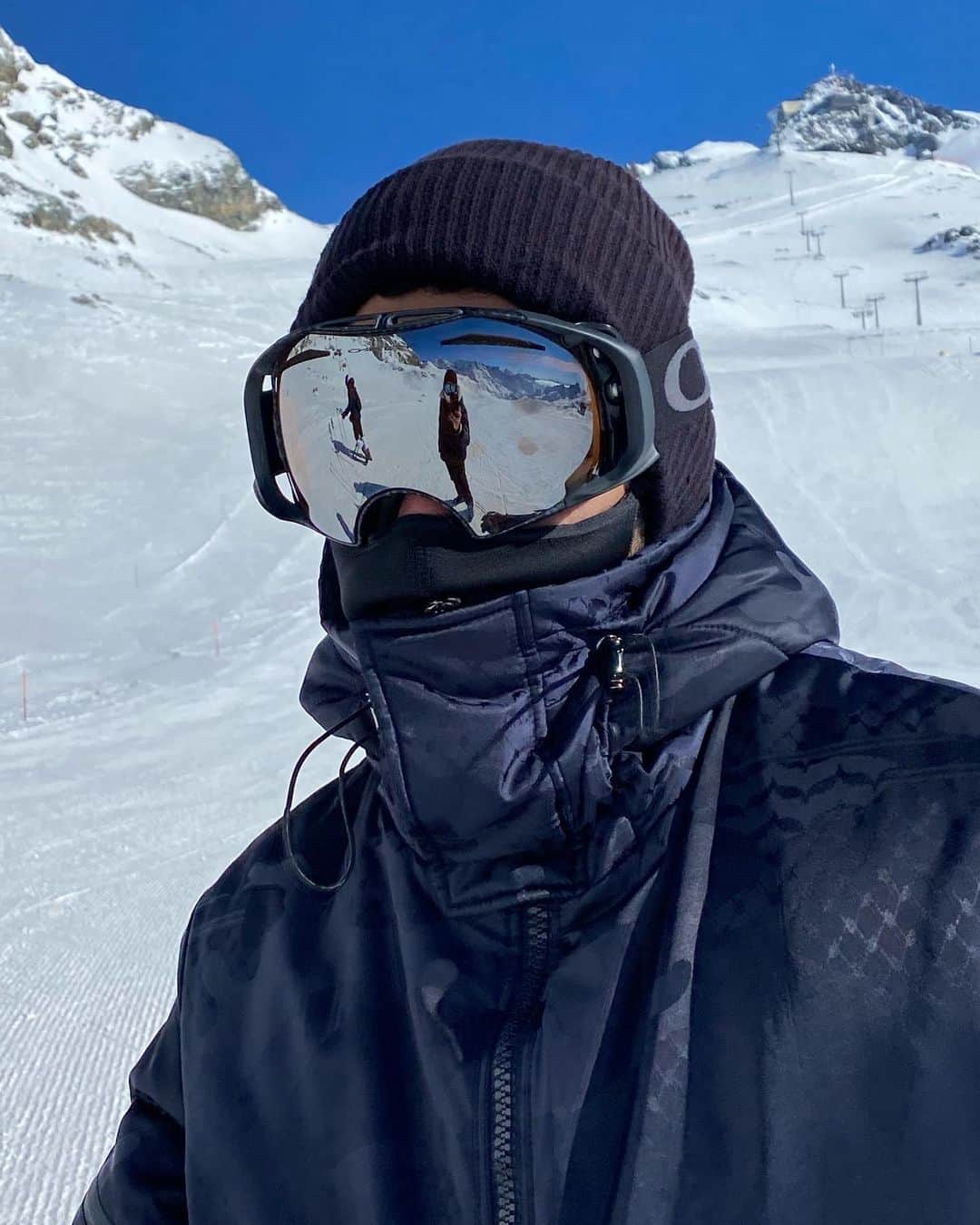 のインスタグラム：「Last wonderful mountain visit ..... 🖤  in @neilbarrett  #matterhorn」