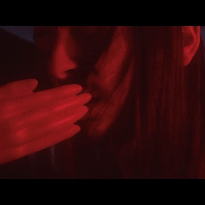 のインスタグラム：「My new music video “We Danced All Night” is available (link in bio)! Thank you all for the kind words and an extra special thank you to @nobodys.dreamgirl and @sirjohnnydanger for bringing it to life. Album announcement coming soon.  I’ve never been more excited about anything I’ve worked on. It’s an emo-Cowboy dance party that is sure to have you groovin’ like never before.」