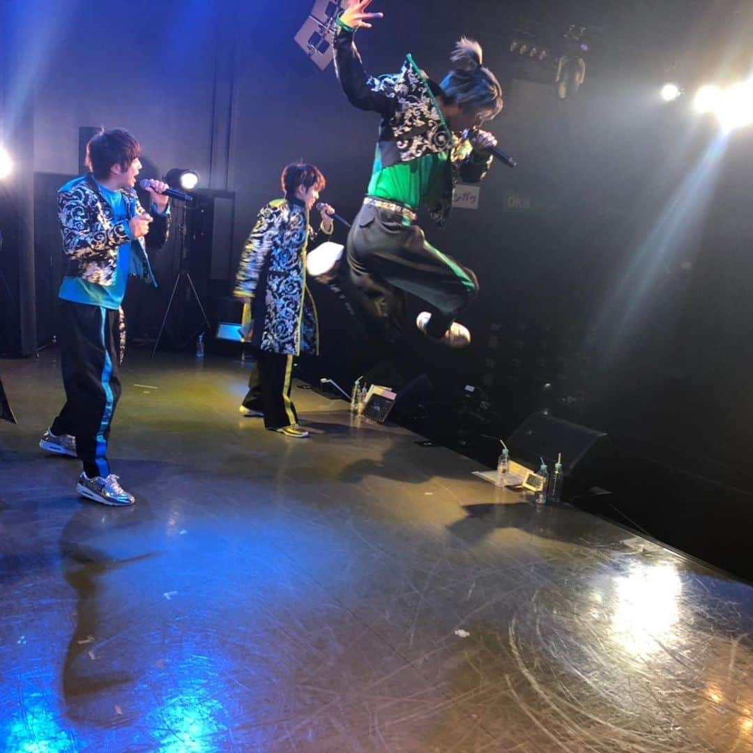 吉原雅斗さんのインスタグラム写真 - (吉原雅斗Instagram)「劇場3周年ライブ！ 沢山の応援ありがとうございます！ これからもずっとこの劇場を守れるよう頑張ります！」2月20日 22時49分 - boymen_yoshi