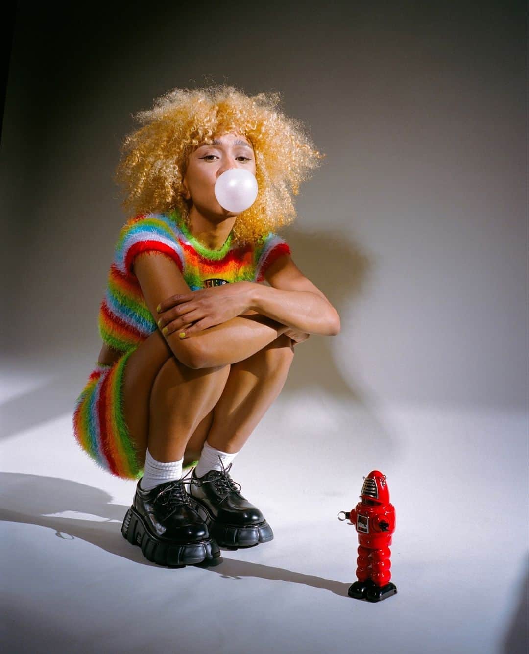 サウンドクラウドのインスタグラム：「L.A. songstress Fousheé (@fousheelive) has curated an eclectic playlist celebrating the breadth of Black creativity. Bump this in your whip, take the scenic route, and drive slow. 🖤⁠ ⁠ 👉 Stream this BHM playlist at the link in bio.⁠ ⁠ #BlackHistoryMonth」
