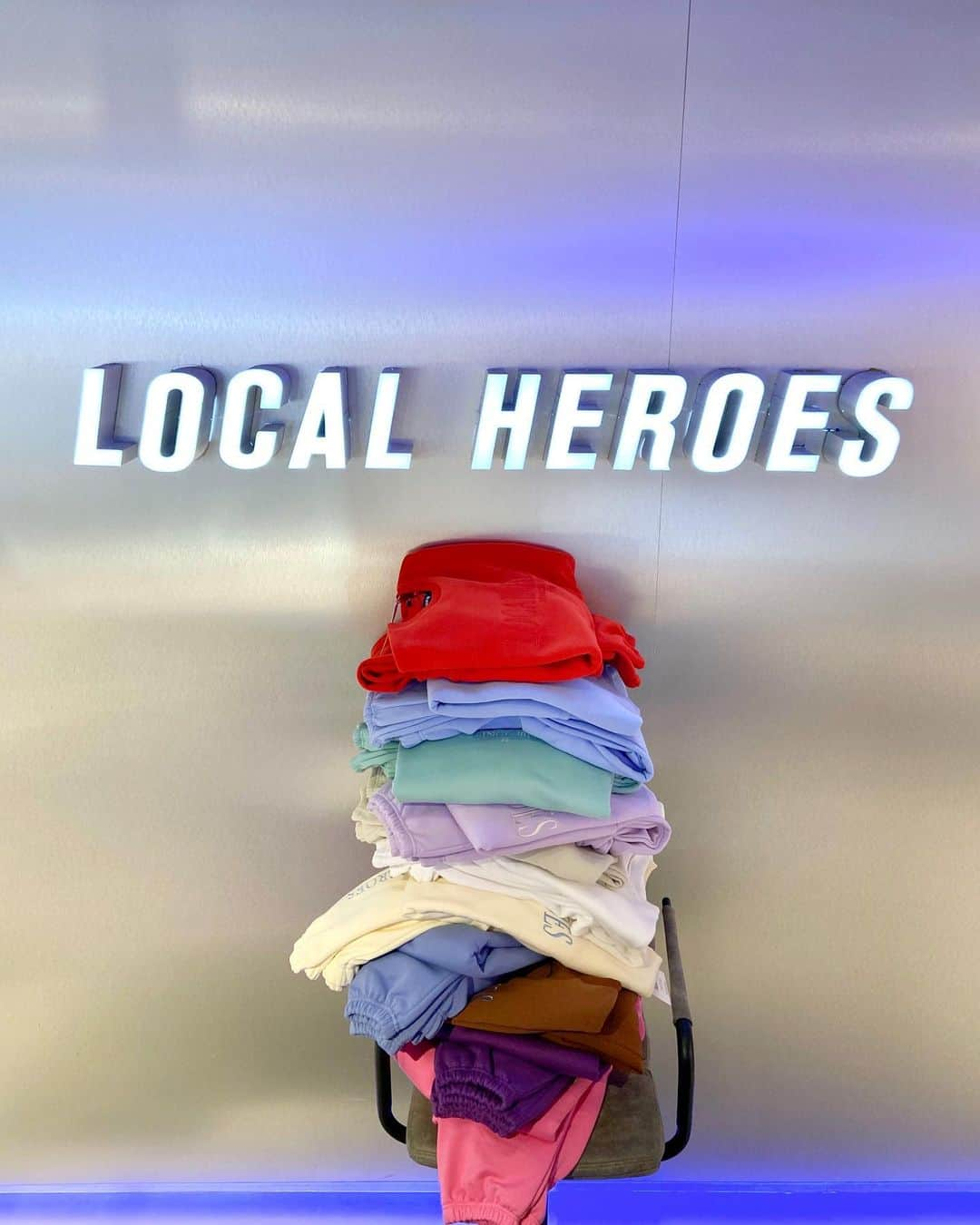 LOCAL HEROESさんのインスタグラム写真 - (LOCAL HEROESInstagram)「LH 2013 merch is a state of mind ❤️💙💚💜💛🤎💗🤍 PS. WARSAW! Come to @localheroesstore_warsaw and try them on」2月20日 23時37分 - localheroes