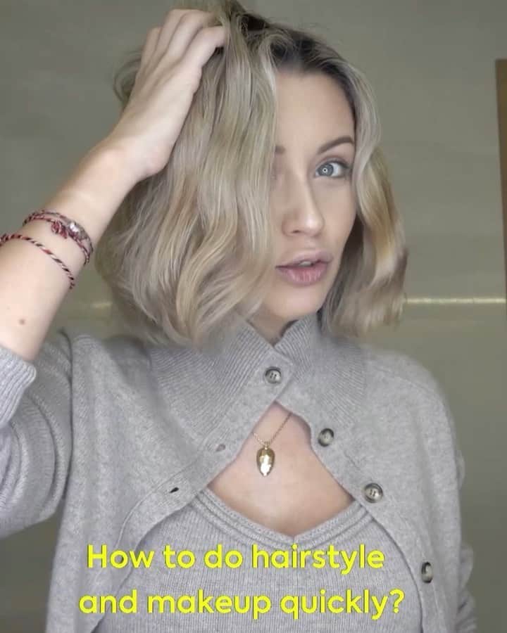 Nataly Osmannのインスタグラム：「My new beauty vlog is already on the channel – follow the link in the bio ❤️ Today I show you how to easily and quickly make a beautiful hairstyle and makeup. My favourite products:  Philosophy by Alex Kontier – термозащитный спрей для волос Redken – Look Wind Blown 05 Cle De Peau Beaute – ватные подушечки  Zo Skin Healthy By Zein Obagi – Calming Toner PH Balancer Biologioque Recherche – Creme Pigm 400 Farsali Rose Gold – эликсир для лица ZO Skin Health – Hydrafirm Eye Brightening Repair Creme Tom Ford – Traceless Perfecting Foundation  By Terry – CC Serum Laura Mercier – Flawless Fusion Yves Saint Laurent – Touche Eclat  Tom Ford – Brow Sculptor  Yves Saint Laurent – тушь для бровей Charlotte Tilbury – хайлайтер Hollywood Beauty Light Wand Tom Ford – Cream Colour For Eye Tom Ford – Soleil Eye Color Quard  Dior – Backstage Eye Pallete Huda Beauty – Obsessions Mini Nude Charlotte Tilbury – карандаш The Classic Romanovamakeup – Sexy Smoky Eye Pencil Romanovamakeup – Sexy Ultimate Lashes Mascara Kiko – Sparkling Holiday Fabulous Highlighter Palette La Prairie – бальзам для губ Romanovamakeup – Sexy Lipstick Pen Velvet Praline Clarins Eclat Minute – бальзам для губ  Romanovamakeup – Sexy Gloss Tint  Новый бьюти влог уже на канале – переходите по ссылке в описании! Сегодня показываю, как несложно и быстро сделать красивую укладку и макияж. Делюсь проверенными средствами и лайфхаками 👆🏻」