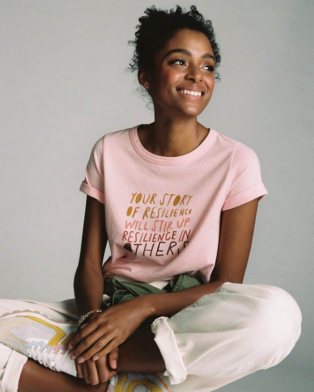 Anthropologieさんのインスタグラム写真 - (AnthropologieInstagram)「Introducing a new and exclusive collaboration with the artist, poet, and musician, @morganharpernichols! With a passion for personal narrative and a knack for creating lyrical letters, her work and words inspire us every day ❤️ Head to the link in our bio to shop the full collection!」2月21日 0時12分 - anthropologie