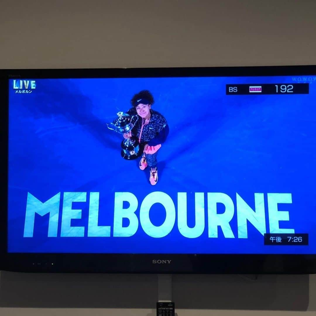 伊達公子さんのインスタグラム写真 - (伊達公子Instagram)「Australian Open 2021 Day13 大坂なおみ選手優勝🏆の日 打ち合わせに始まりスタジオ、解説、スタジオ、テニワ、優勝した大坂なおみ選手とWOWOWの中継etc  #伊達公子 #kimikodate  #テニス  #テニスプレイヤー #tennis  #tennisplayer #2021年2月20日 #2021 #2021年 #day13 #australianopen #australianopen2021 #AO2021 #全豪オープンテニス #全豪オープンテニス2021 #melbourne #メルボルン #wowow #wowowテニス #wowowテニスアンバサダー #boss」2月21日 0時17分 - kimiko.date