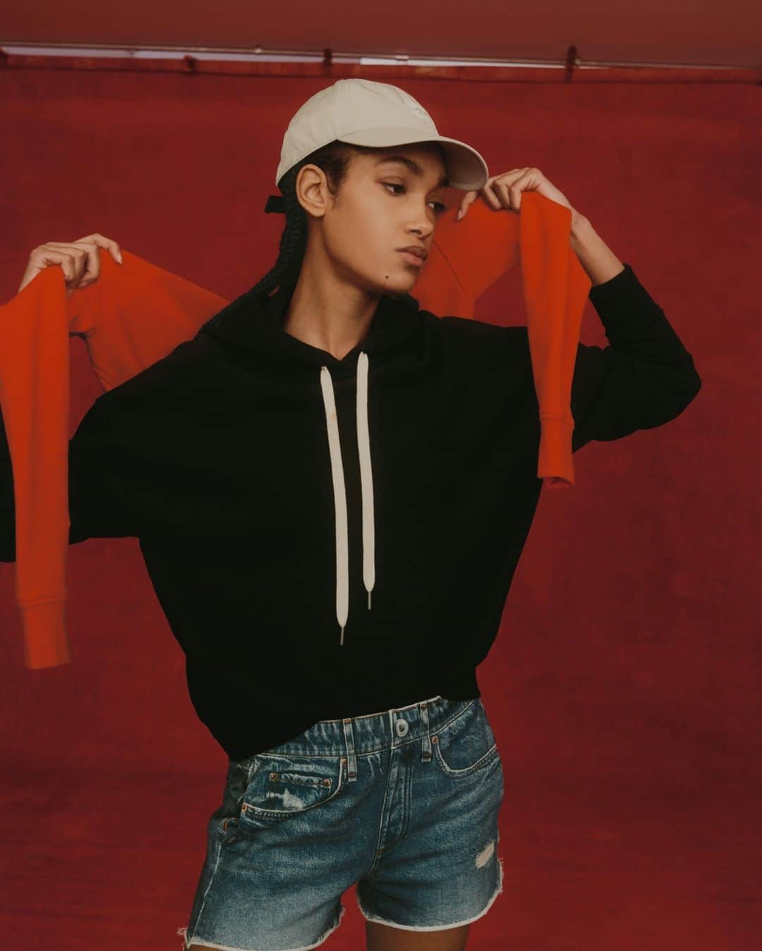 ラグ&ボーンのインスタグラム：「The best denim shorts aren't denim at all. The Miramar is back — as a short.」