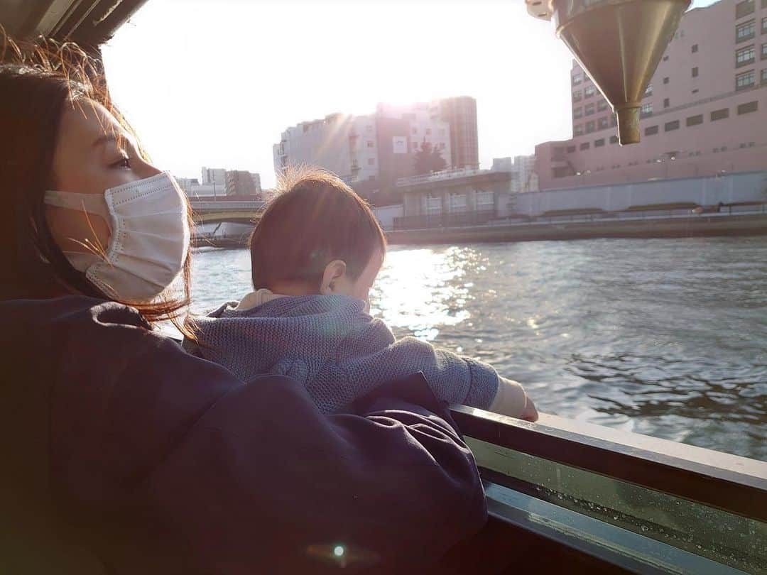 大橋夏菜のインスタグラム：「初TOKYO CRUISE✨  興味津々の息子が見れて私も嬉しい😊 非日常感が味わえて大人も大満足！ 楽しかったな♪  換気良し、人少なしでおすすめです✨  #tokyocruise  #jubilee  #東京クルーズ #1歳2ヶ月 #息子とわたし」