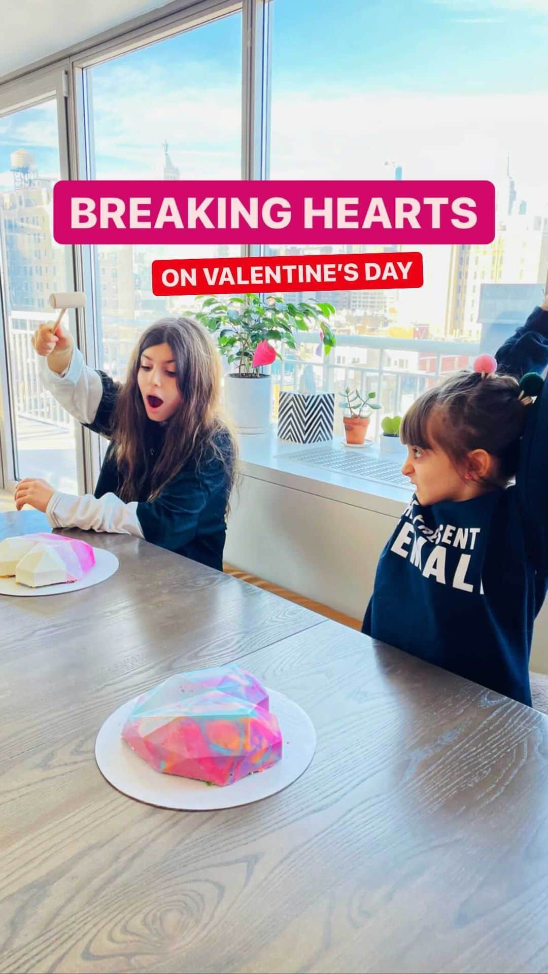 Ilana Wilesのインスタグラム：「I got each heart filled with Mazzy and Harlow’s favorite candies. Mazzy likes more sour and hard candies, Harlow prefers more chocolate and sweets. What candy would you put in yours? Thanks to @just.breakit for the Valentine’s Day treat!」