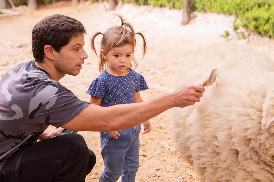 サブリナ・サトウさんのインスタグラム写真 - (サブリナ・サトウInstagram)「É muito lindo de ver o amor e amizade das crianças com os animais e como elas aprendem com os bichinhos. Faz um bem gigante. ❤️❤️❤️」2月21日 1時27分 - sabrinasato