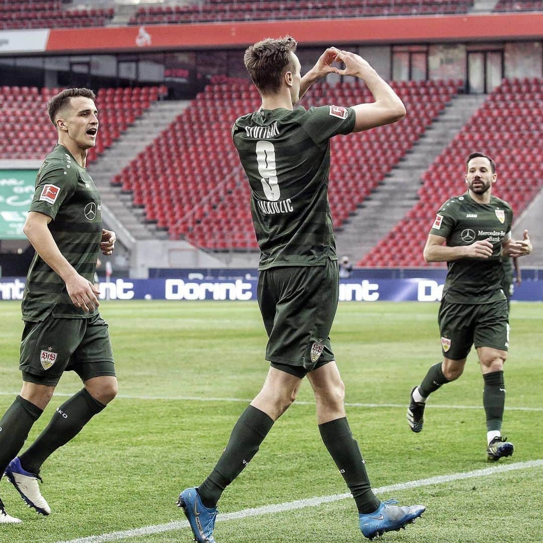 VfBシュトゥットガルトのインスタグラム：「♥️ AUSWÄRTSSIEG ♥️ --- #KOEVfB 0:1 #vfbstuttgart1893 #vfbstuttgart #auscannstatt #furchtlosundtreu #VfB #VfBInsta」
