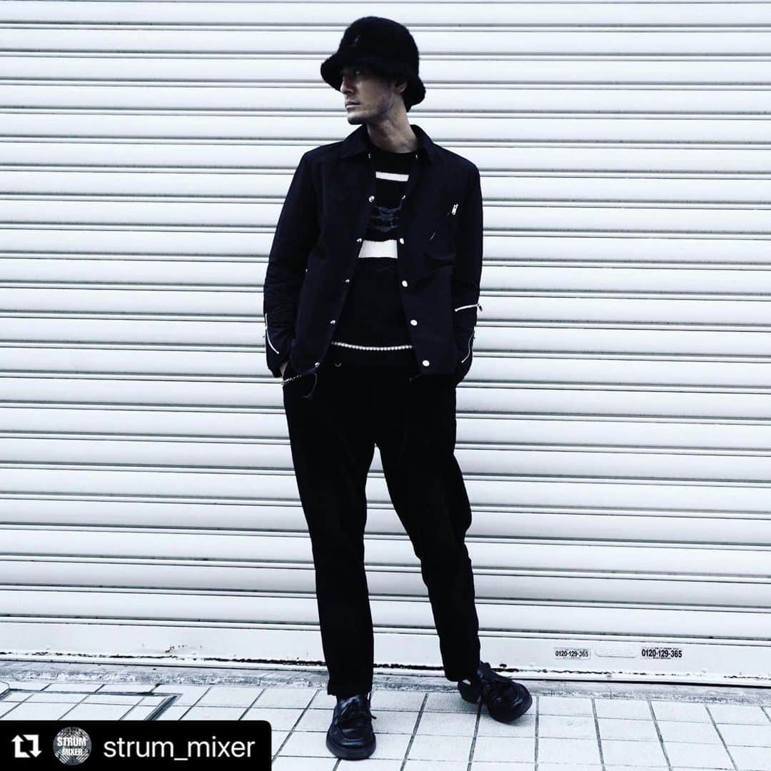 青木伸輔のインスタグラム：「写真撮ってもらいました。 @strum_mixer @strum_official」