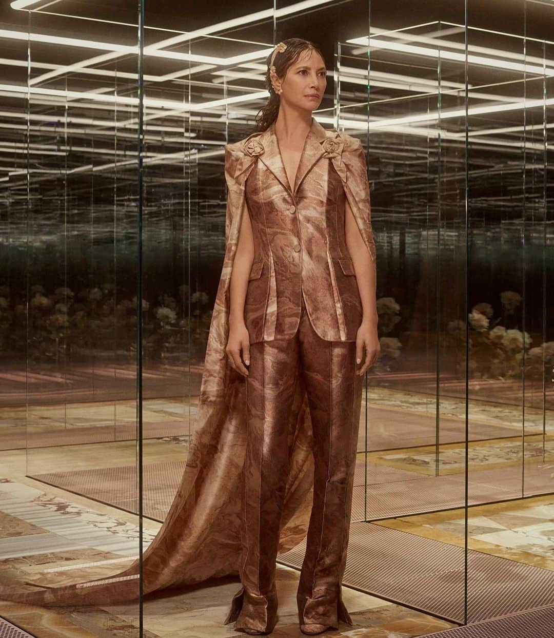 Fendiのインスタグラム：「A rich marble palette and dramatic draping evoke the Bernini sculptures of the Galleria Borghese in Rome, demonstrating @MrKimJones’ artful and eclectic approach. #FendiCouture Spring Summer 2021  Artistic Director of Couture and Womenswear Collections: @MrKimJones  Creative Director: @Ronnie.Cooke.Newhouse Photographer: @caspersejersenstudio  Models: @cturlington and @jamescturlington」