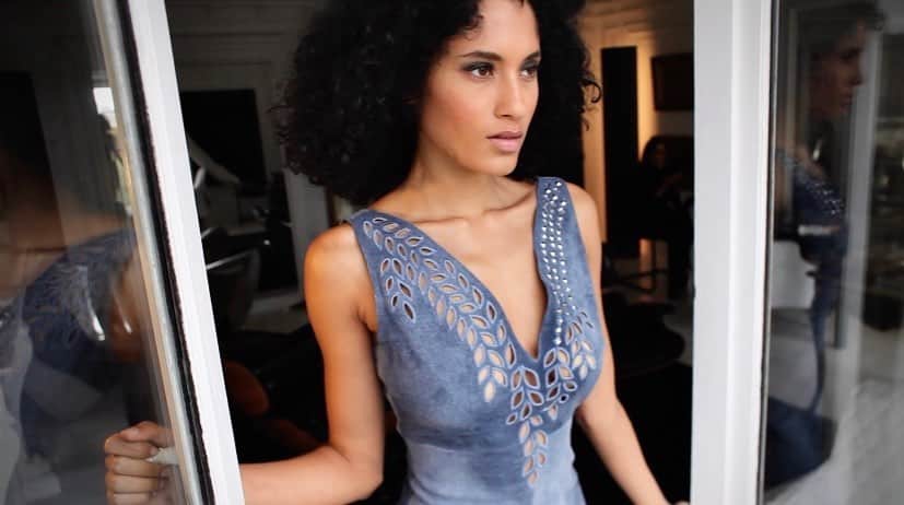 ジトロワのインスタグラム：「Windows on a new world | @jaderoselle is wearing a #jitrois blue suede dress | Discover more of our available dresses on jitrois.com」