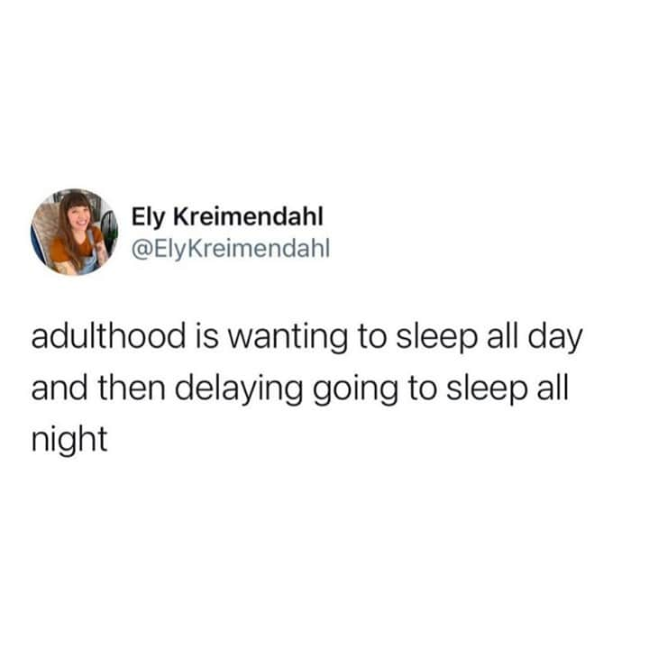 9GAGさんのインスタグラム写真 - (9GAGInstagram)「And then complaining about not getting a good nights sleep⠀ #adulthood #sleep」2月21日 2時00分 - 9gag