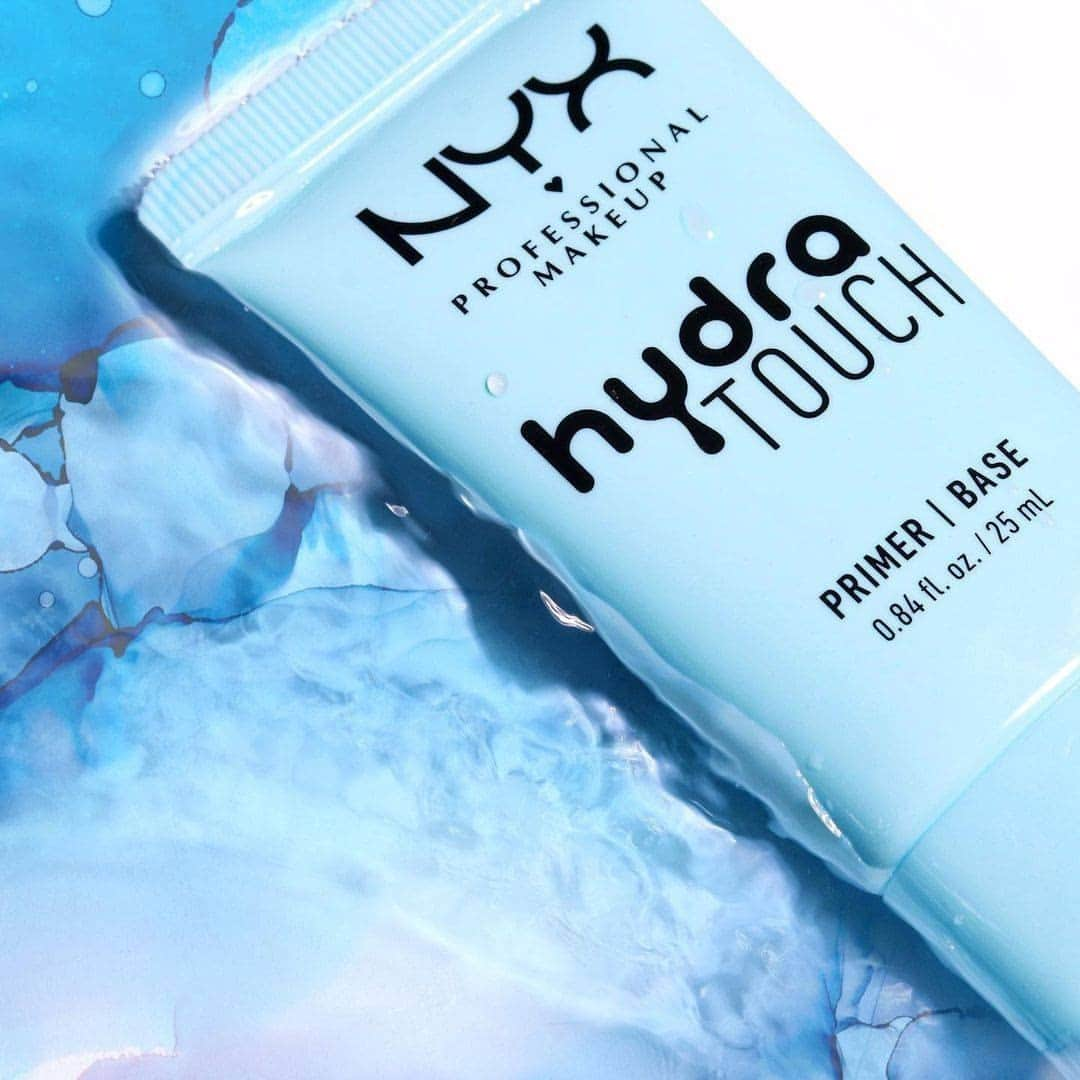 NYX Cosmeticsさんのインスタグラム写真 - (NYX CosmeticsInstagram)「This is your sign to drink more water 💧 Infused with centella extract, our Hydra Touch Primer provides all day hydration while creating a smooth canvas for even makeup application ✨ And did we mention she's #vegan?! 🌿 Shop this hydrating holy grail online at nyxcosmetics.com 💙 #regram @maquillageitup • #nyxcosmetics #nyxprofessionalmakeup #crueltyfreebeauty #veganformula」2月21日 2時28分 - nyxcosmetics