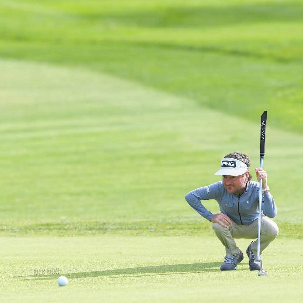 バッバ・ワトソンのインスタグラム：「Next week I’m going to try a bigger putter! #babybubba @mlb.mini」