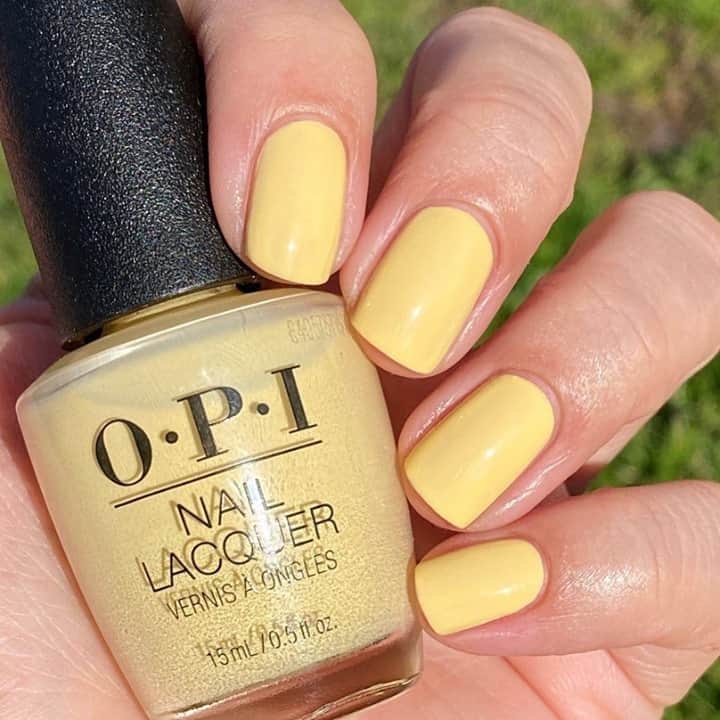 OPIさんのインスタグラム写真 - (OPIInstagram)「A bottle full of 🌞shine 💛 Mani by @mylacqueredlife in #BeehindTheScenes 🐝  #OPIObsessed #ColorIsTheAnswer #NOTD #NailSwag #NailsOfInstagram #NailsOnFleek #NailPolish #Nails #OPI #yellownails #yellow #pastelnails」2月21日 2時45分 - opi
