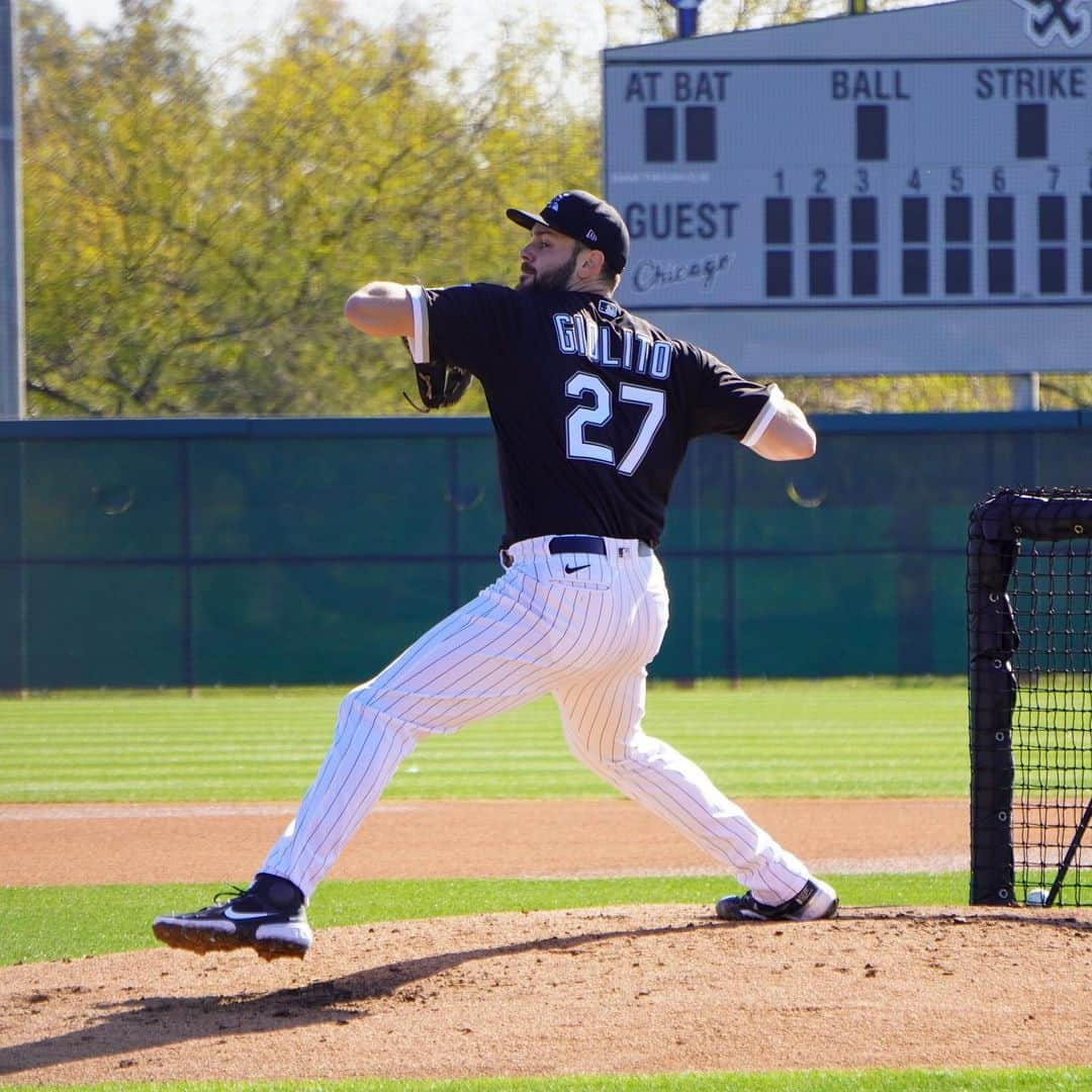 シカゴ・ホワイトソックスさんのインスタグラム写真 - (シカゴ・ホワイトソックスInstagram)「Greetings from Glendale. ☀️」2月21日 2時56分 - whitesox