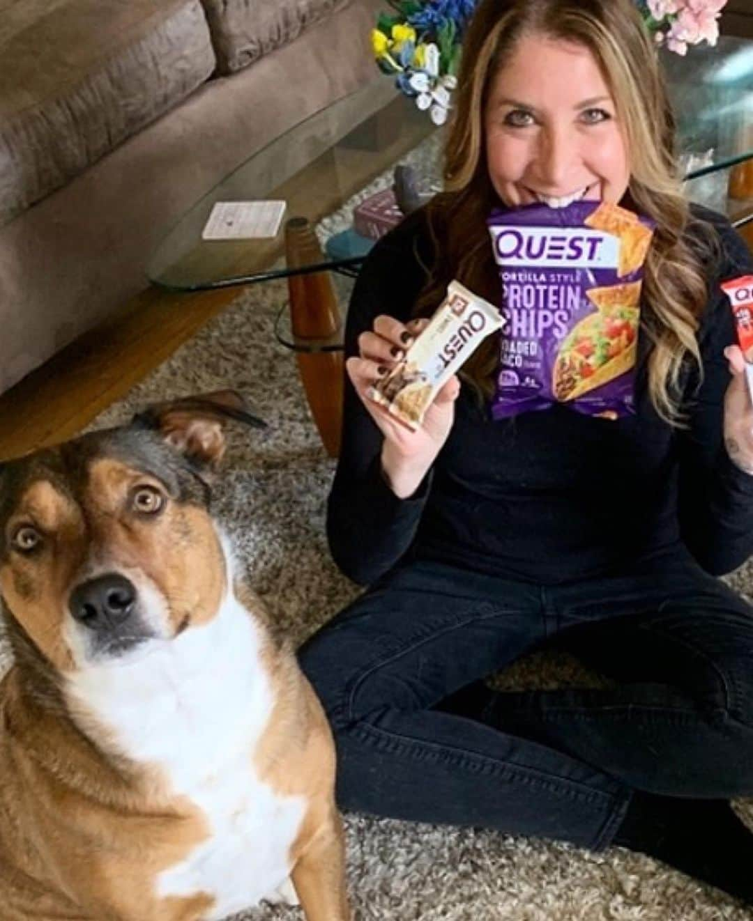 questnutritionさんのインスタグラム写真 - (questnutritionInstagram)「Love is having a pet by your side.  Happy #NationalLoveYourPetDay! 💙☺️」2月21日 2時58分 - questnutrition