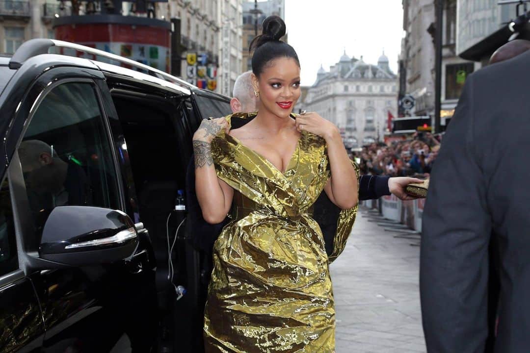 Ocean’s 8のインスタグラム：「Wishing a happy birthday to the iconic Rihanna!」