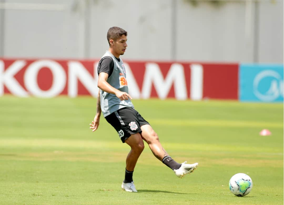 コリンチャンスさんのインスタグラム写真 - (コリンチャンスInstagram)「Sábado do Corinthians com treino forte e a última preparação para o duelo decisivo de amanhã, contra o Vasco! 💪🏿🙏🏿⠀ ⠀ 📸 Rodrigo Coca/Agência Corinthians⠀ ⠀ #VaiCorinthians #VitaminasNeoQuimica #Nike #Bmg #CorinthiansEPositivo #Matrix #Midea #Poty #Serasa #Orthopride #BrahmaNoBandoDeLoucos #CartãodeTodosCorinthians #AleCombustíveis #DoTerra #Hapvida #GaleraBET」2月21日 3時02分 - corinthians