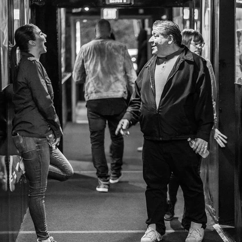 ウィットニー・カミングスのインスタグラム：「Happy birthday @madflavors_world 💚 pic @troyconrads」