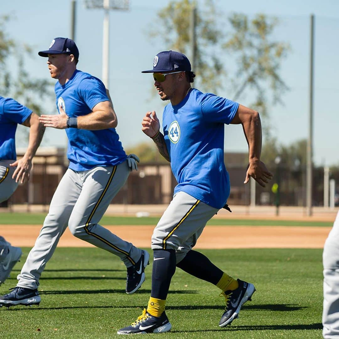 ミルウォーキー・ブルワーズさんのインスタグラム写真 - (ミルウォーキー・ブルワーズInstagram)「It’s a good day for baseball.  #CactusCrew #Brewers」2月21日 3時20分 - brewers