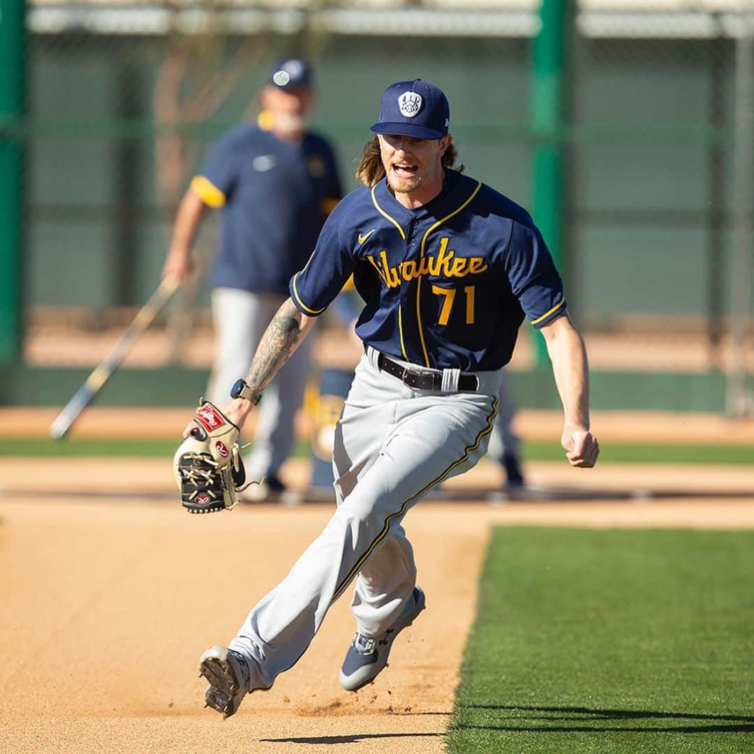 ミルウォーキー・ブルワーズさんのインスタグラム写真 - (ミルウォーキー・ブルワーズInstagram)「It’s a good day for baseball.  #CactusCrew #Brewers」2月21日 3時20分 - brewers