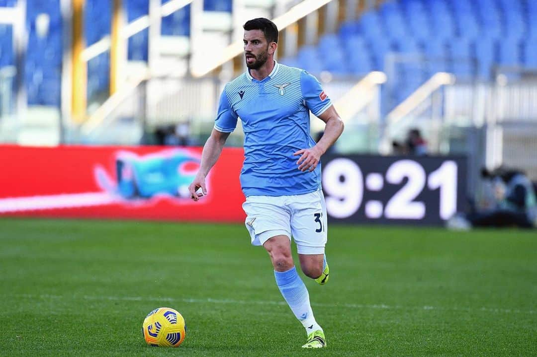 マテオ・ムサッキオのインスタグラム：「Grande vittoria di squadra! Avanti così ragazzi! 💪🏼🦅 #CMonEagles @official_sslazio @seriea」
