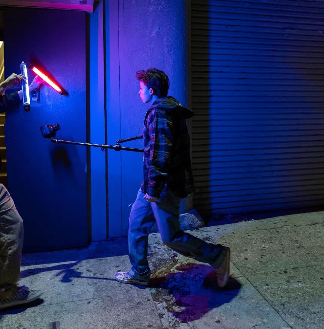 ジェイコブ・ザルトリウスさんのインスタグラム写真 - (ジェイコブ・ザルトリウスInstagram)「i can check sneaking out, eating edibles, flying around LA, & getting chased by demons off my bucket list.. link in bio 👹」2月21日 4時44分 - jacobsartorius