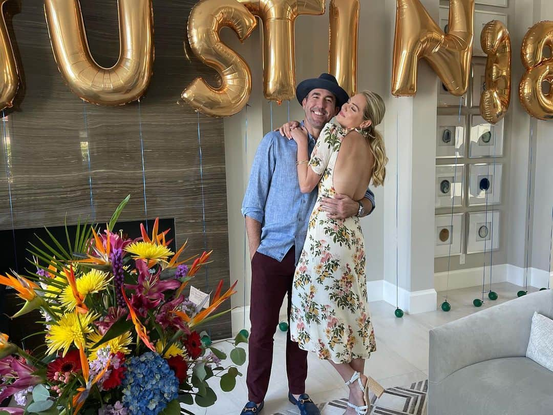 ケイト・アプトンさんのインスタグラム写真 - (ケイト・アプトンInstagram)「Happy birthday to the man of my dreams @justinverlander! 😍 I love you!」2月21日 5時13分 - kateupton