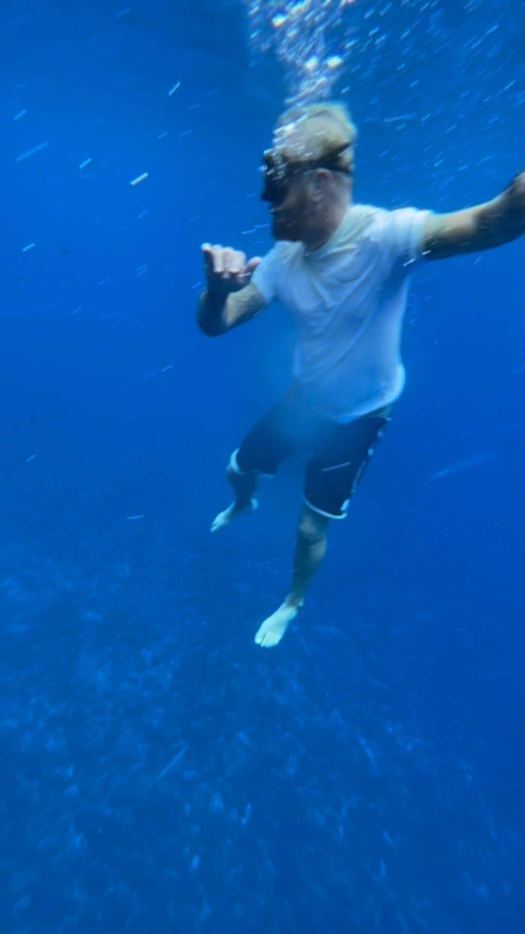ジョン・フェルドマンのインスタグラム：「Bora Bora」