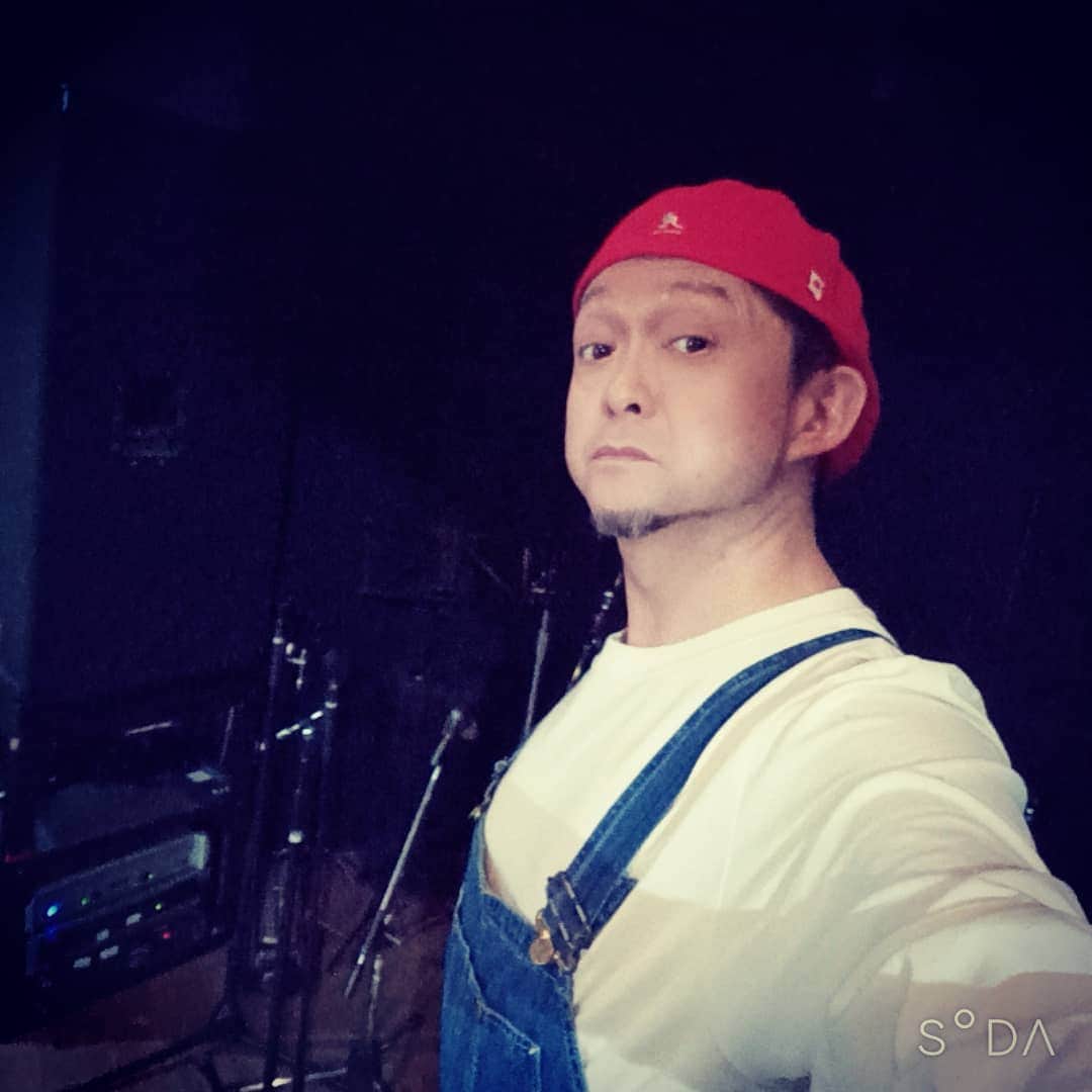 松本隆博のインスタグラム：「。 今日はこれで唄うのだ♪♪  !(^^)!!(^^)!!(^^)!!(^^)!!(^^)!!(^^)!  還暦少年 松本隆博 参上！！  (^-^)」