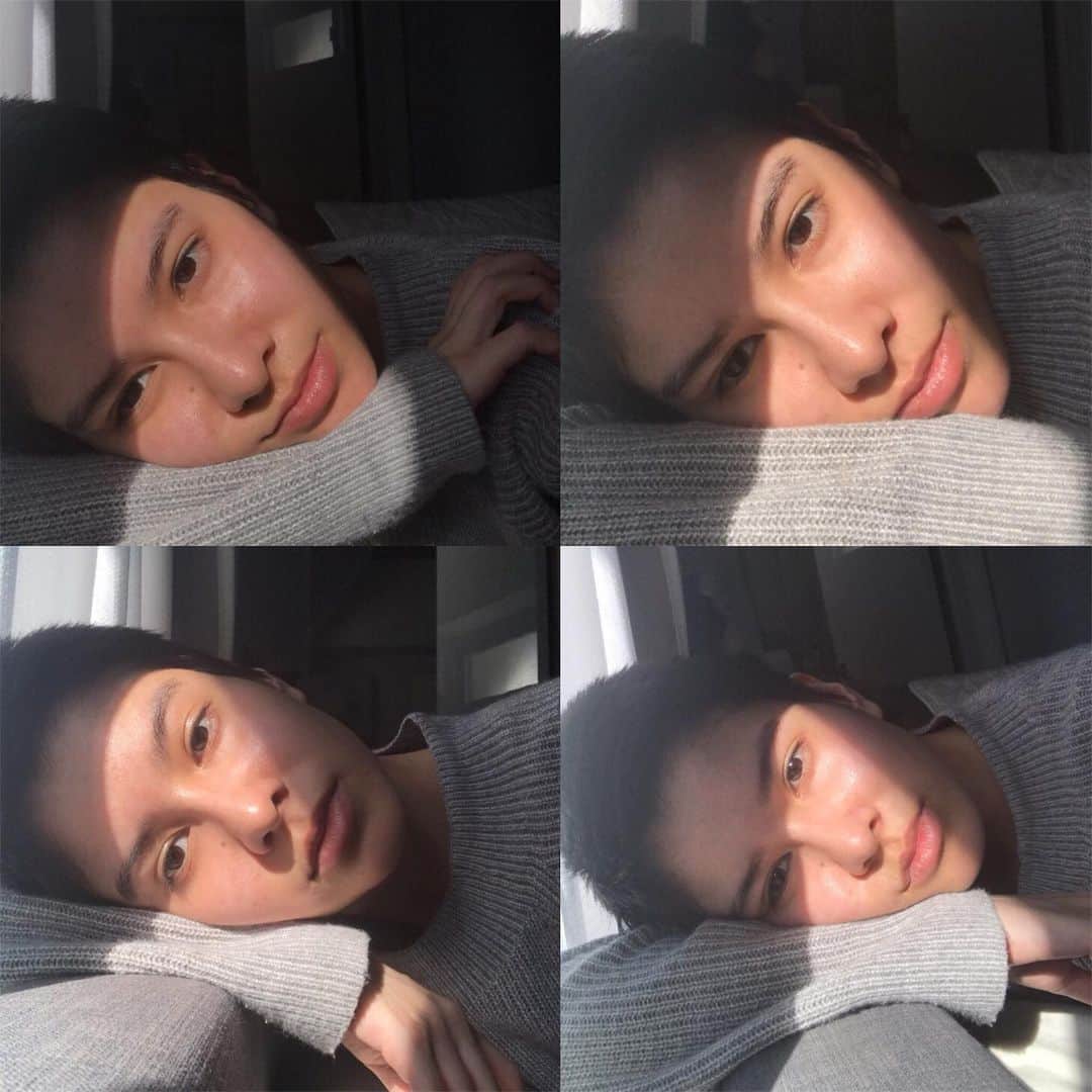 のインスタグラム：「sleepy yet? 😴」