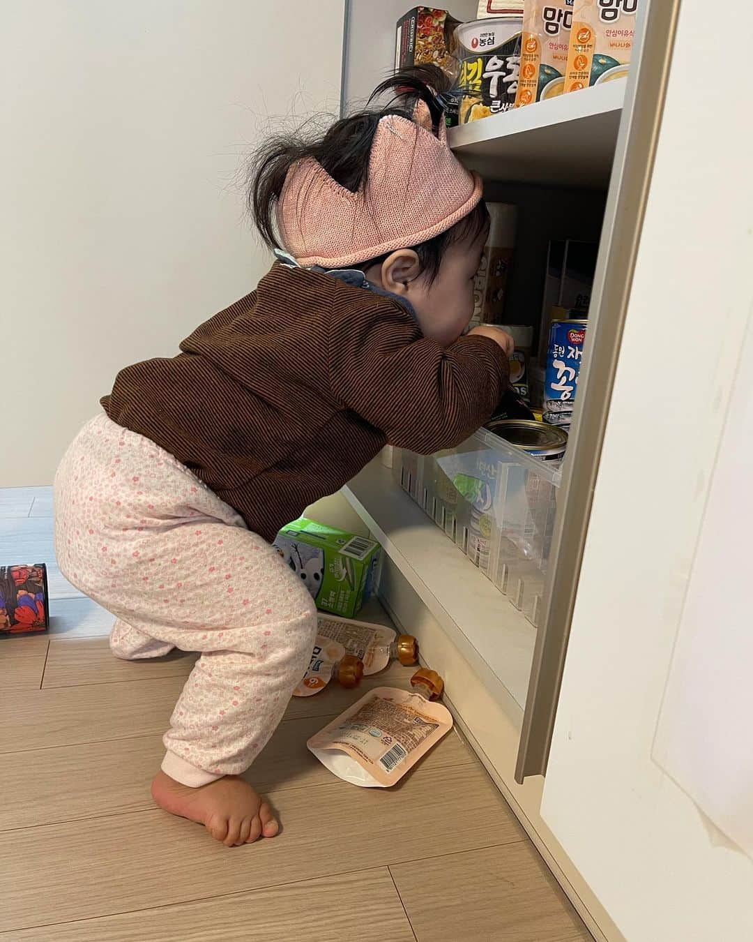 イ・ユンジのインスタグラム：「#저녁엔뭐먹지#창고대개방#재고파악#소울매니저」