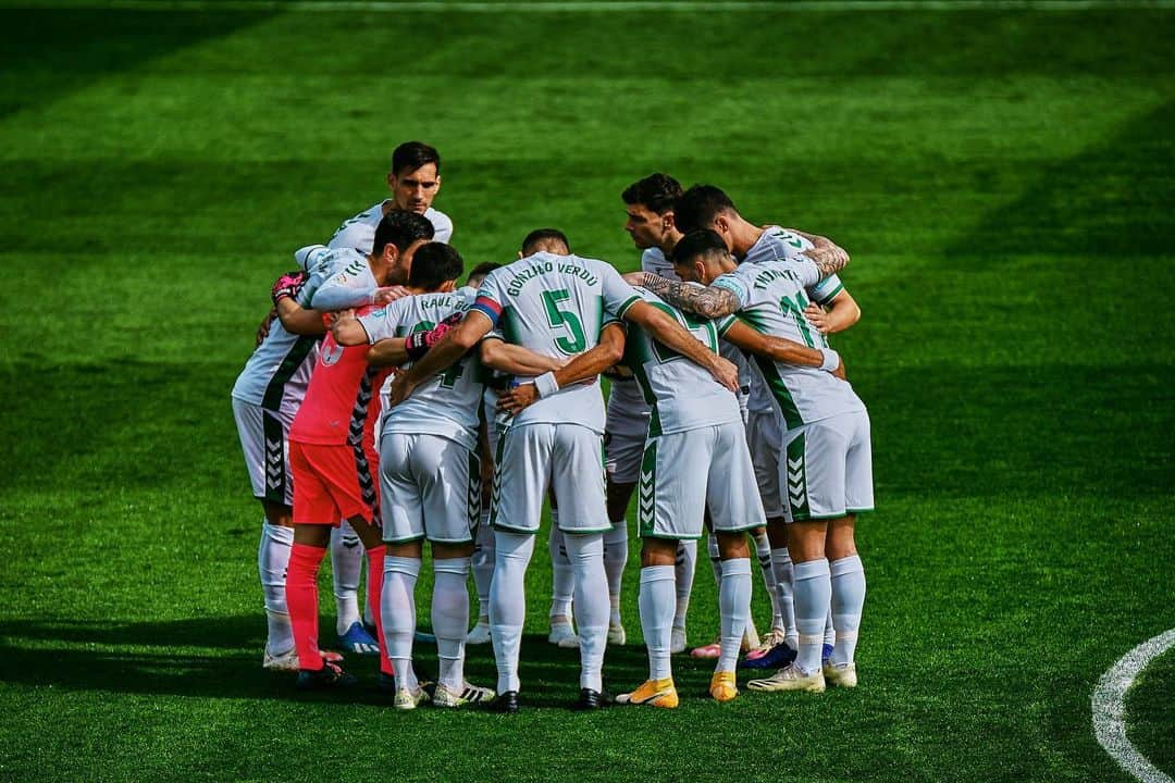 アントニオ・バラガンのインスタグラム：「EQUIPO +3 💚」