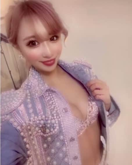 バーレスク大阪【公式】さんのインスタグラム写真 - (バーレスク大阪【公式】Instagram)「RISA👙 . @richa_burlesque  . 💻web予約はトップページからご予約お待ちしております♡  #バーレスク大阪 #バーレスク東京 #burlesqueosaka #burlesquetokyo #usj #ユニバーサルスタジオジャパン  #女子会 #アイドル #ギャル  #美脚美人  #水着 #グラビア #モデル #美人百花 #歌舞伎町 #六本木 #キャバ嬢 #ageha  #akb48 #blackpink #twice #niziu  #モデル #デート #北新地 #ホスト #ツインテール #ポニーテール #entertainment #likeforlikes」2月21日 16時43分 - burlesque_osaka