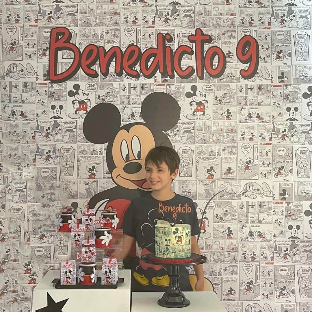 マウロ・イカルディのインスタグラム：「Feliz Cumple Benchu 🎂🎈 Que nunca se borre esa sonrisa de tu cara ♥️ Te amo ♥️」