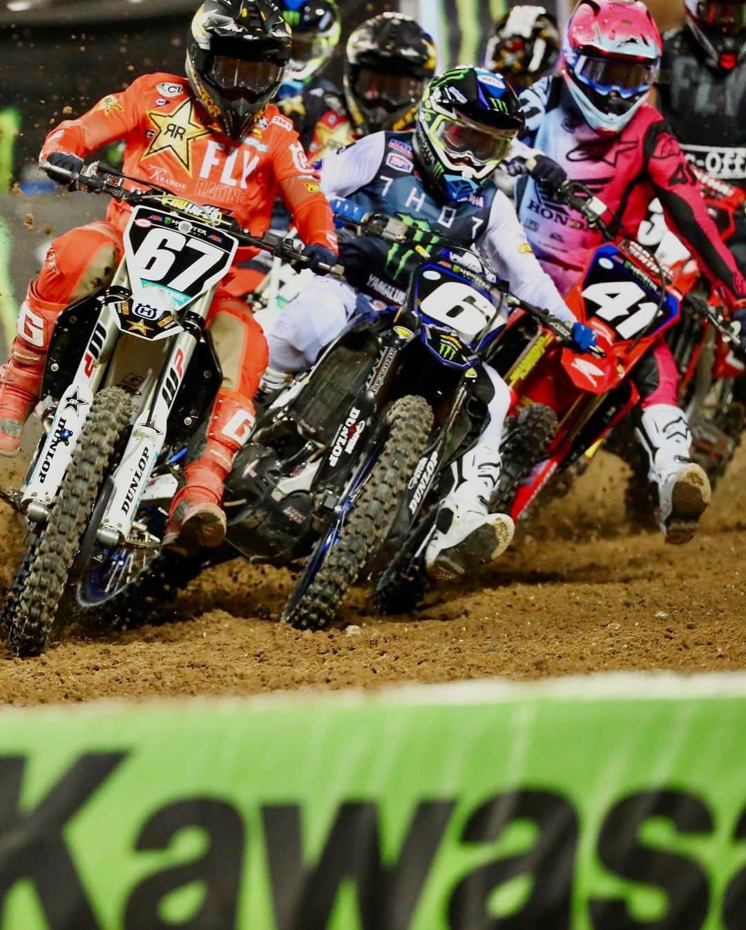 Racer X Onlineさんのインスタグラム写真 - (Racer X OnlineInstagram)「Jeremy Martin looking to carry the momentum from his Heat race win into the main event and “give er the beans” 🤣✊」2月21日 9時32分 - racerxonline