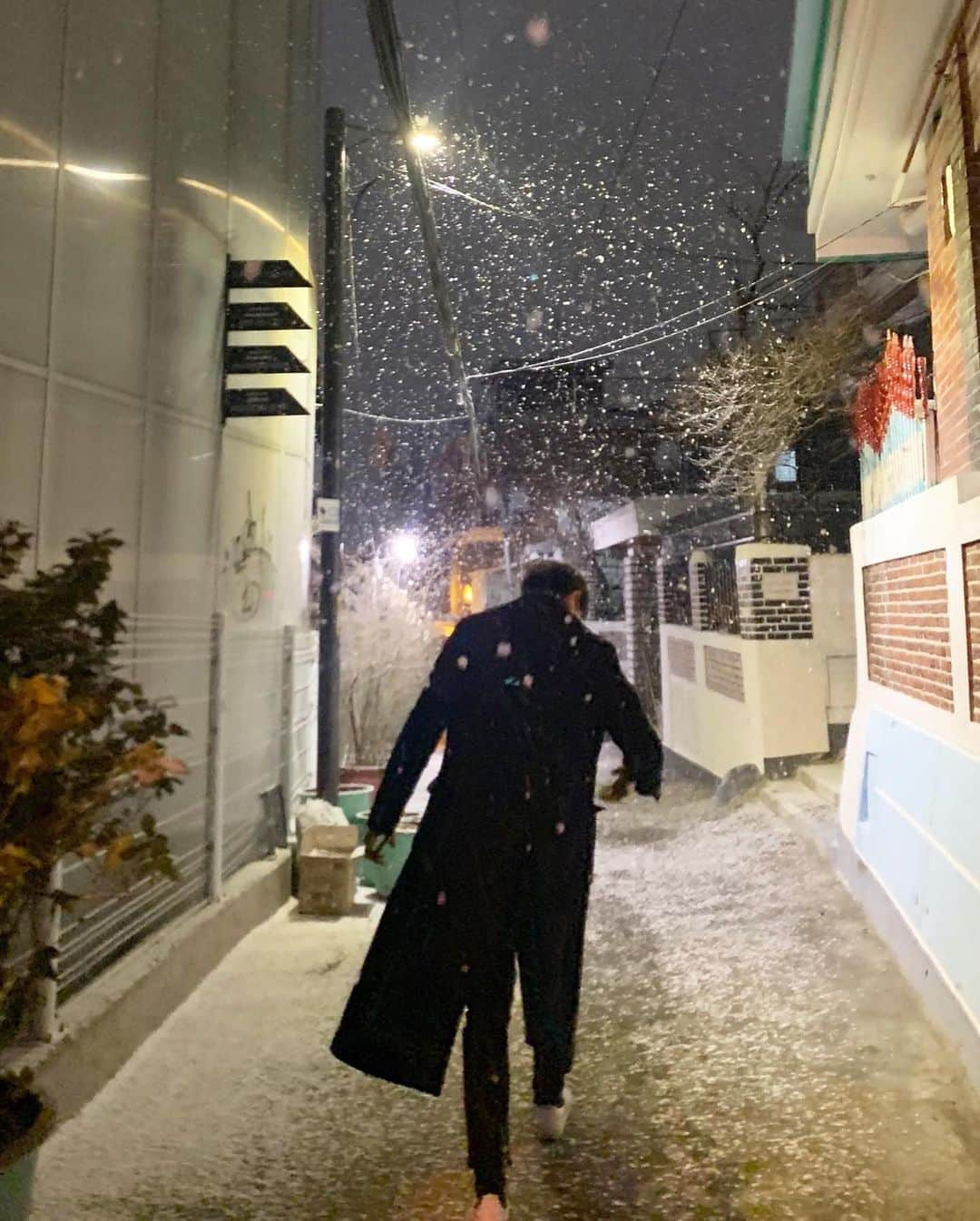 スロンさんのインスタグラム写真 - (スロンInstagram)「🌨」2月21日 9時59分 - lsod.d