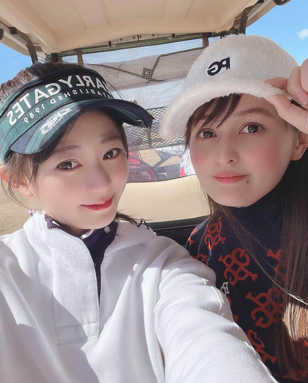 梶本成美さんのインスタグラム写真 - (梶本成美Instagram)「先日　@okuyama_kaori さんとゴルフ⛳️❤️ 今年に入ってかおりさんとのゴルフ3回目でした😌🐈 いつもありがとうございます😊　  . .  #ゴルフ　#ゴルフ女子　#ゴルフウェア」2月21日 10時29分 - narumikajimoto