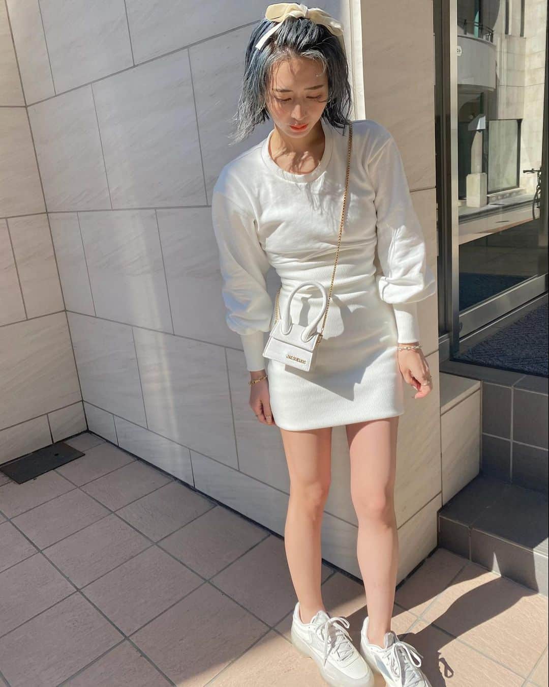 梅村実帆のインスタグラム：「昨日🤍🤍🤍 久々に girly 👟」