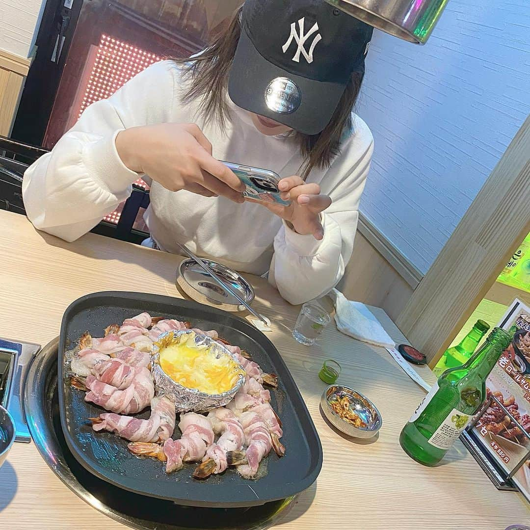 YUINAさんのインスタグラム写真 - (YUINAInstagram)「韓国料理って美味しい物たくさんあるからたくさん食べたくなっていつも頼みすぎてお腹パンパンになって帰るの。」2月21日 11時30分 - y_i_n35