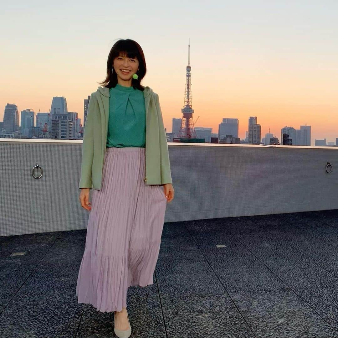 太田景子さんのインスタグラム写真 - (太田景子Instagram)「今朝もサンデーLIVEをご覧いただきありがとうございました😊  花粉が朝からたくさん飛んでますね〜🤧😵🤮💦  2月とは思えないポッカポッカ陽気🌸日々の寒暖差にお気をつけください💜」2月21日 11時54分 - keiko_ota1121